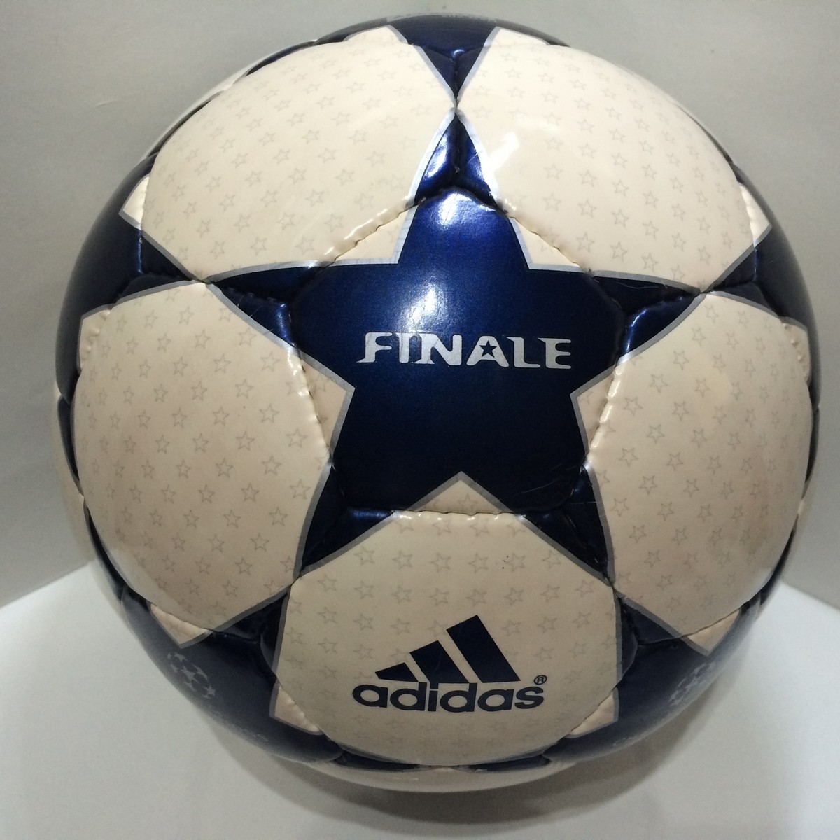 Adidas Finale 3 Regular (OMB) | matchballs.eu